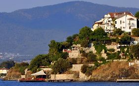 Ece Hotel Sovalye Island